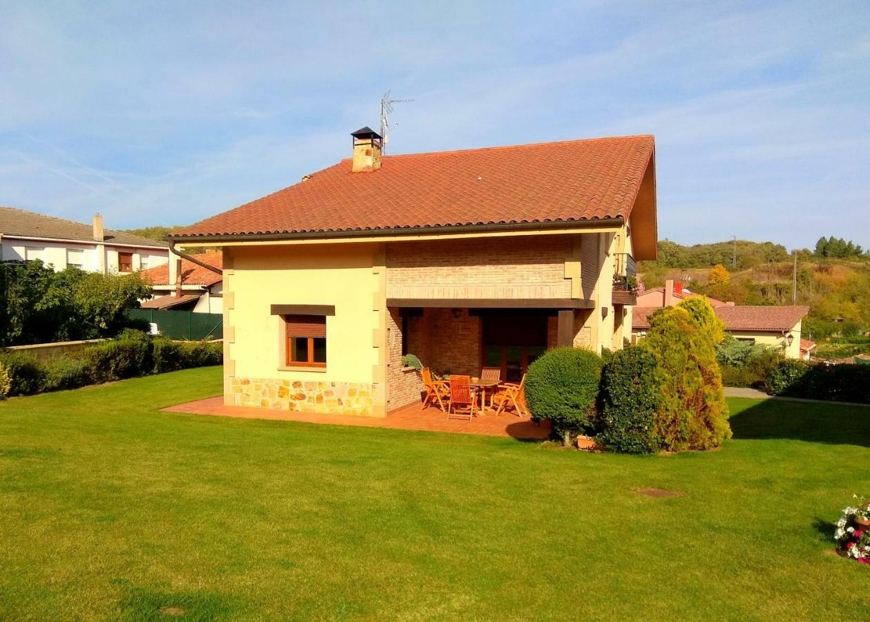 El Chalet Del Golf Urturi Extérieur photo